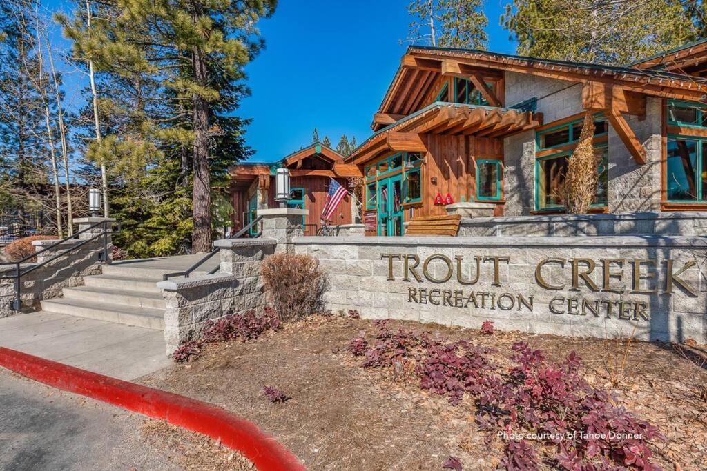 3Br Tahoe Donner Cabin With Hoa Perks Like Pools Hot-Tub Minutes To Trails Lake Golf Truckee Zewnętrze zdjęcie