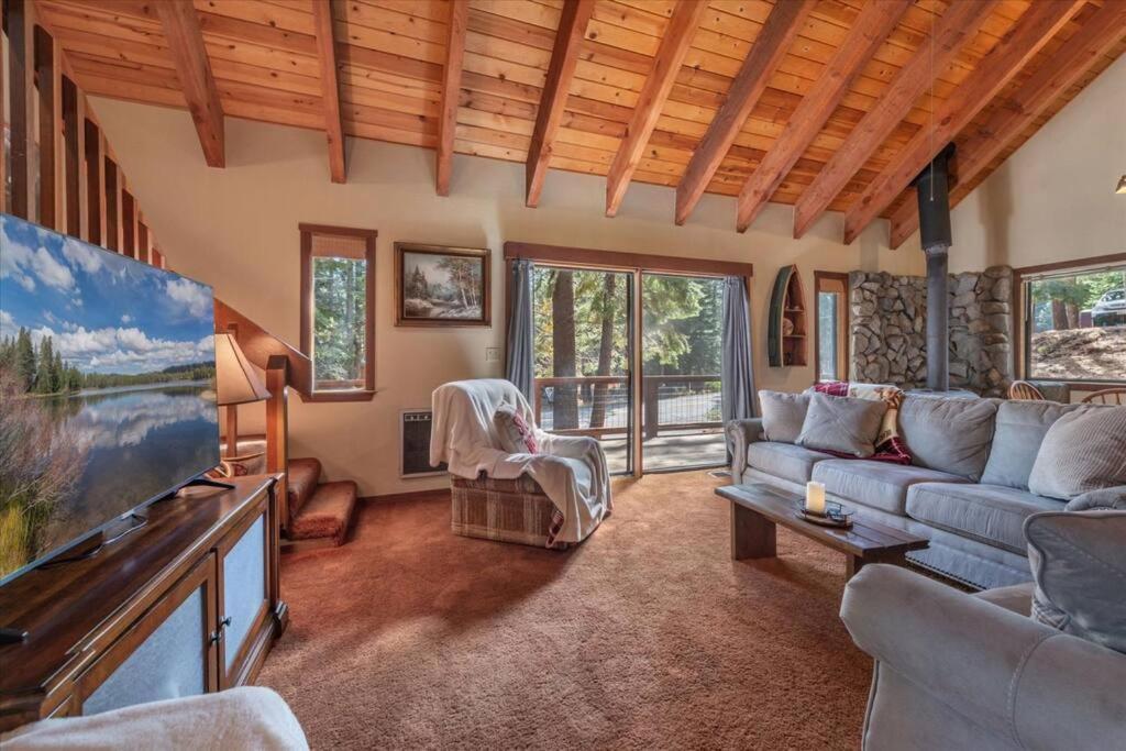 3Br Tahoe Donner Cabin With Hoa Perks Like Pools Hot-Tub Minutes To Trails Lake Golf Truckee Zewnętrze zdjęcie