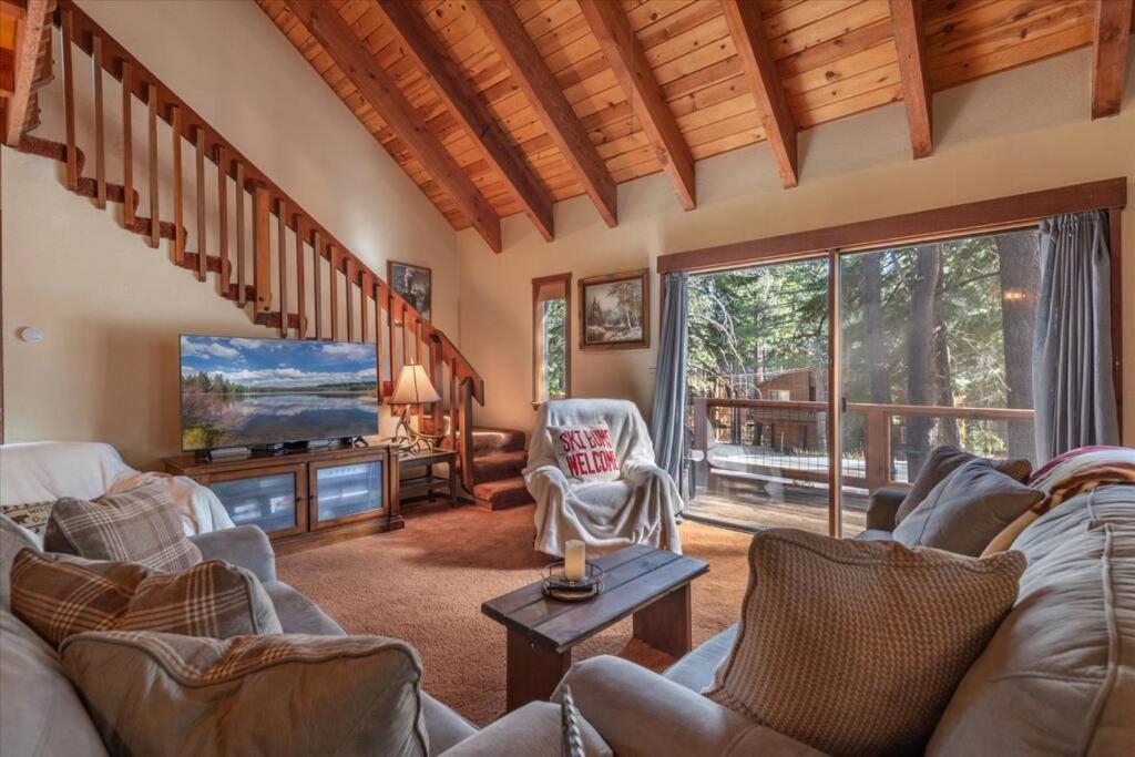 3Br Tahoe Donner Cabin With Hoa Perks Like Pools Hot-Tub Minutes To Trails Lake Golf Truckee Zewnętrze zdjęcie